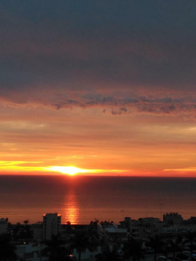 Starstudio Torremolinos Buitenkant foto